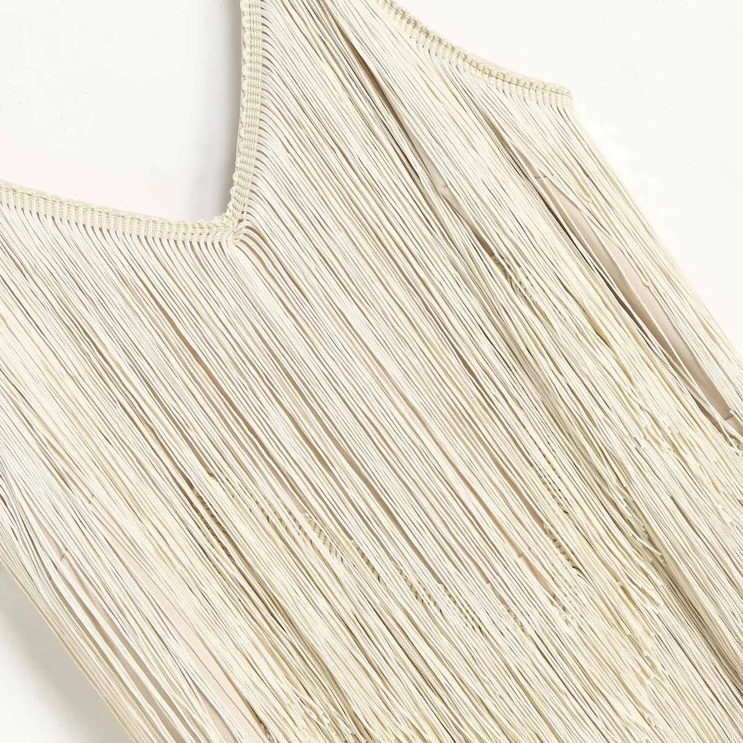 Geneviève · Robe à bretelles avec détails frangés