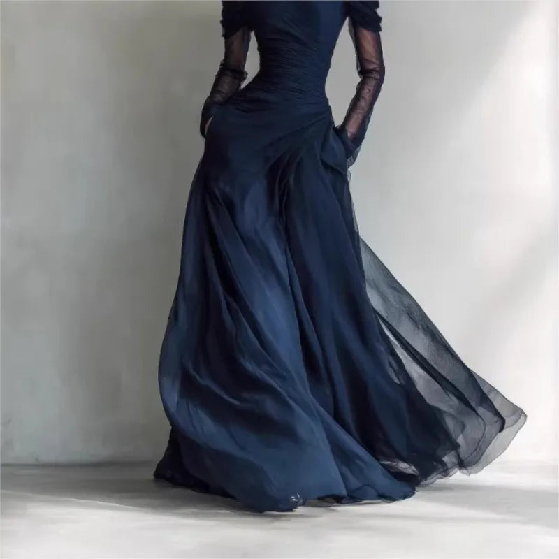 Eleonora • Robe longue avec épaules dénudées et insertions en résille