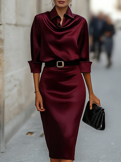 Robe Midi Élégante en Satin avec Col Drapé et Ceinture Noire