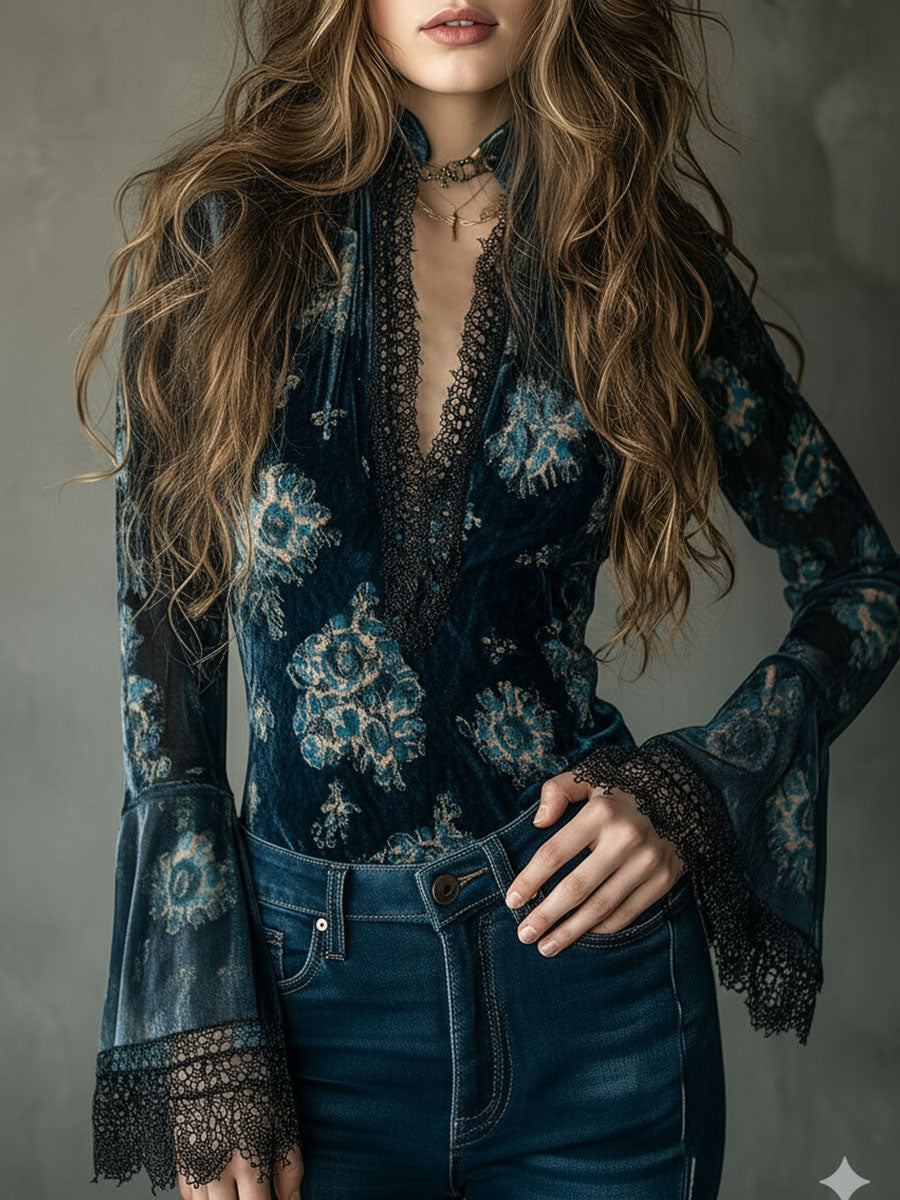 Azul · Blouse florale rétro avec manches évasées