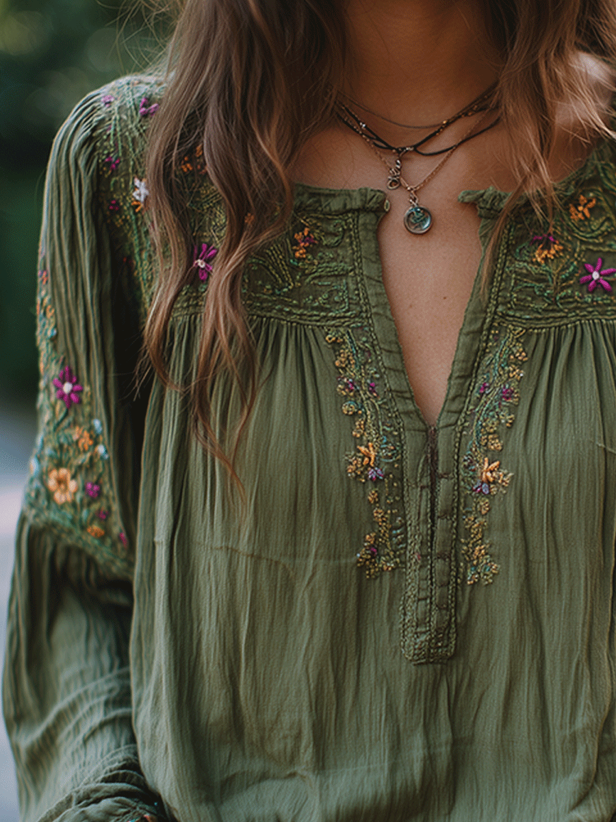 Manuela · Chemise brodée avec des fleurs bohèmes