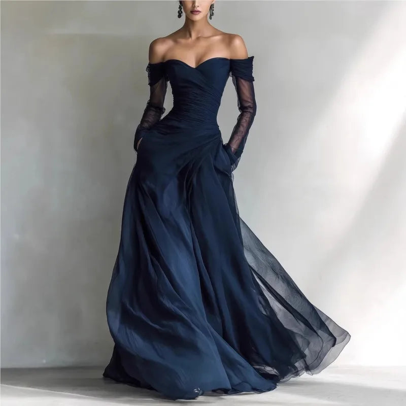 Eleonora • Robe longue avec épaules dénudées et insertions en résille