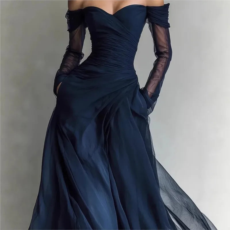 Eleonora • Robe longue avec épaules dénudées et insertions en résille