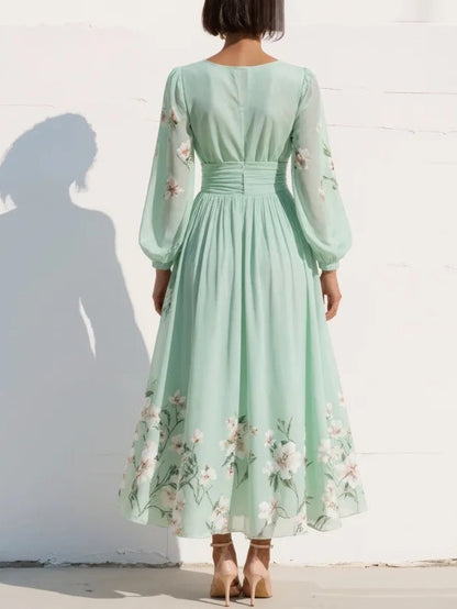 Hélène · Robe midi plissée à broderie florale