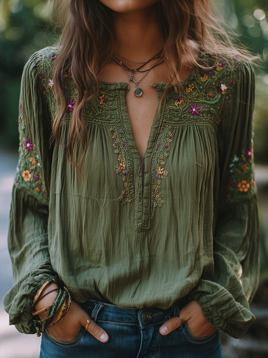 Manuela · Chemise brodée avec des fleurs bohèmes