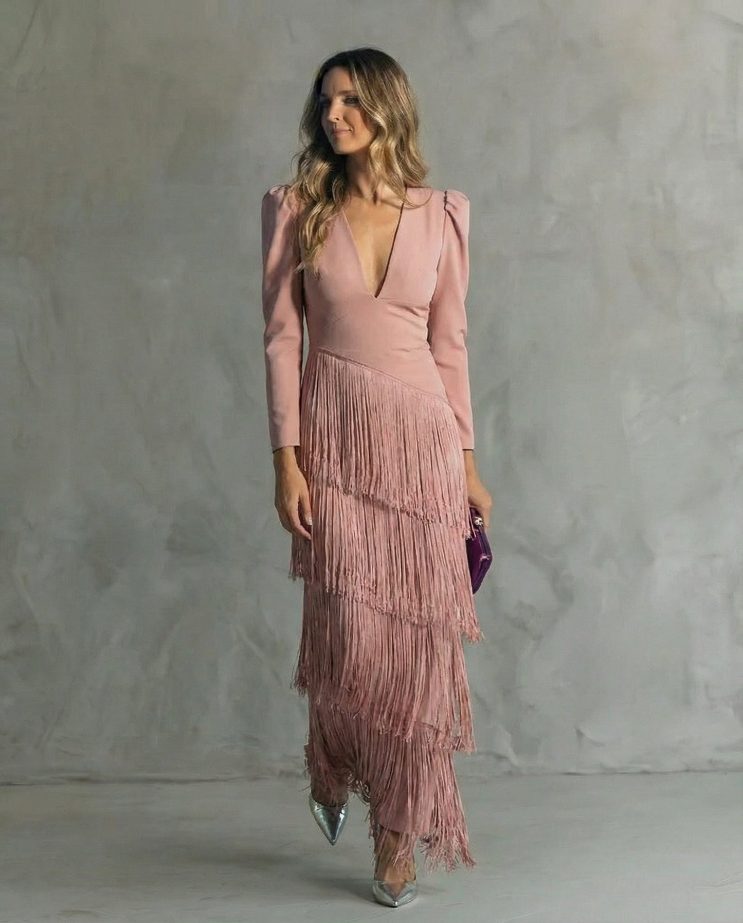 Clara · Robe élégante avec manches à franges