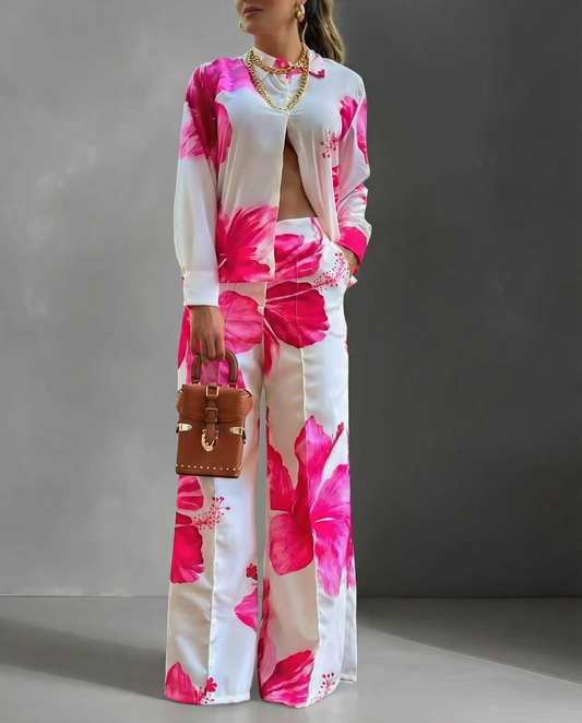 Beatriz · Ensemble décontracté avec chemise à fleurs et pantalon