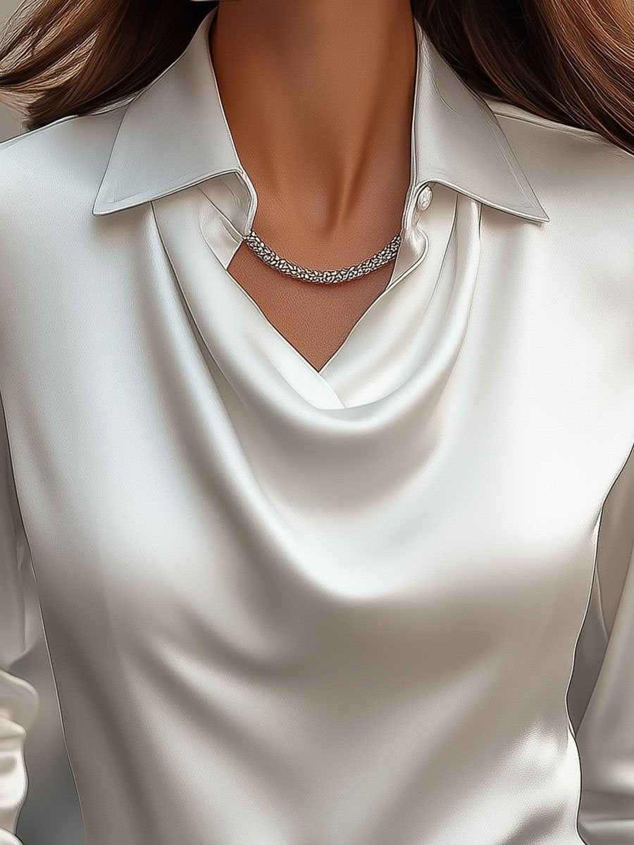 Blouse en Satin Blanc Élégante avec Décolleté Drapé