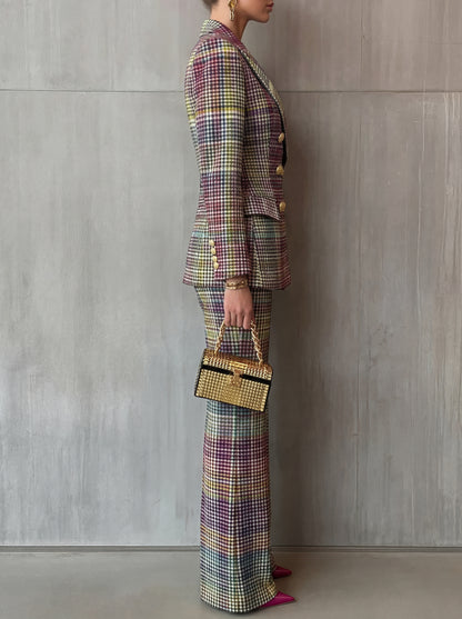 Madeleine · Tailleur à carreaux sophistiqué