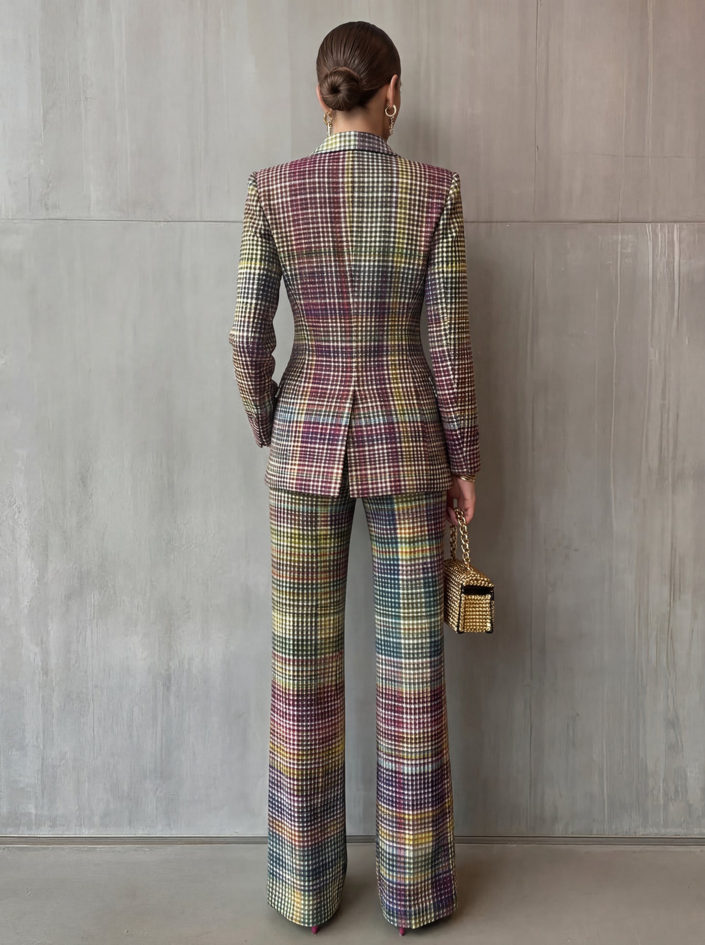 Madeleine · Tailleur à carreaux sophistiqué