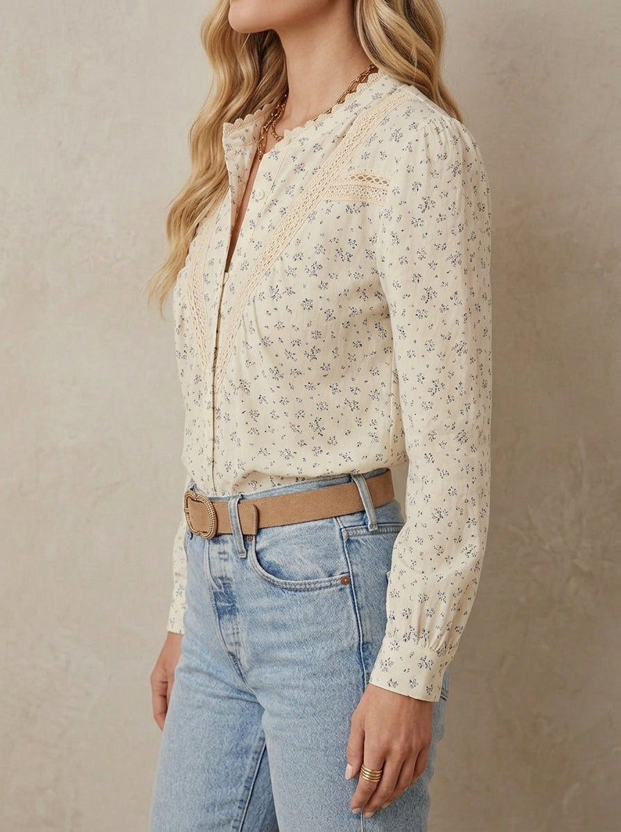 Yvonne · Blouse fleurie à panneaux de dentelle