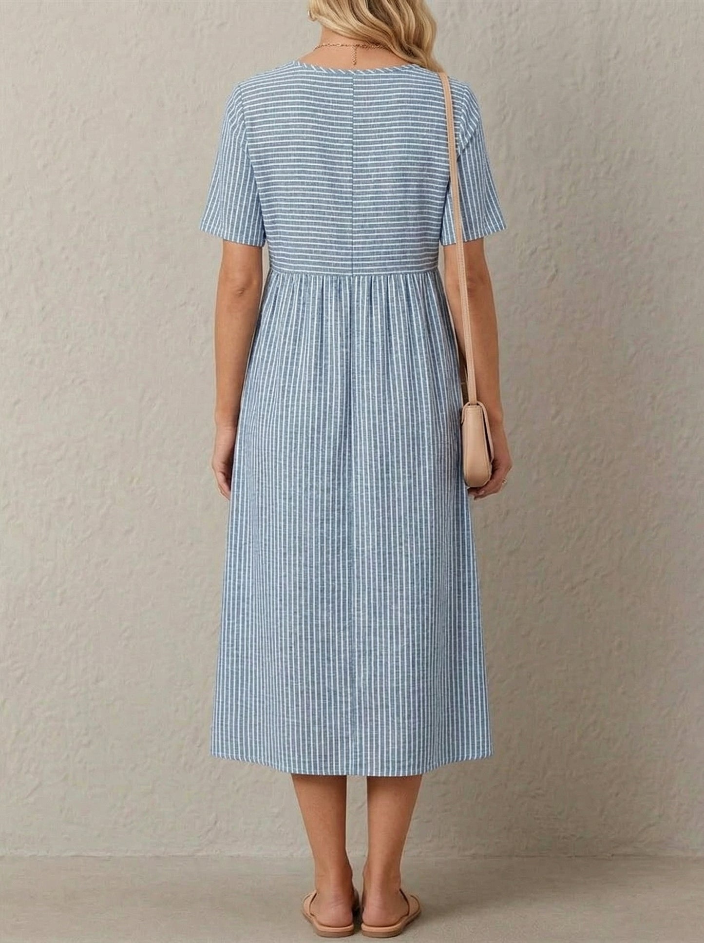 Françoise · Robe midi rayée, coupe ample et froncée
