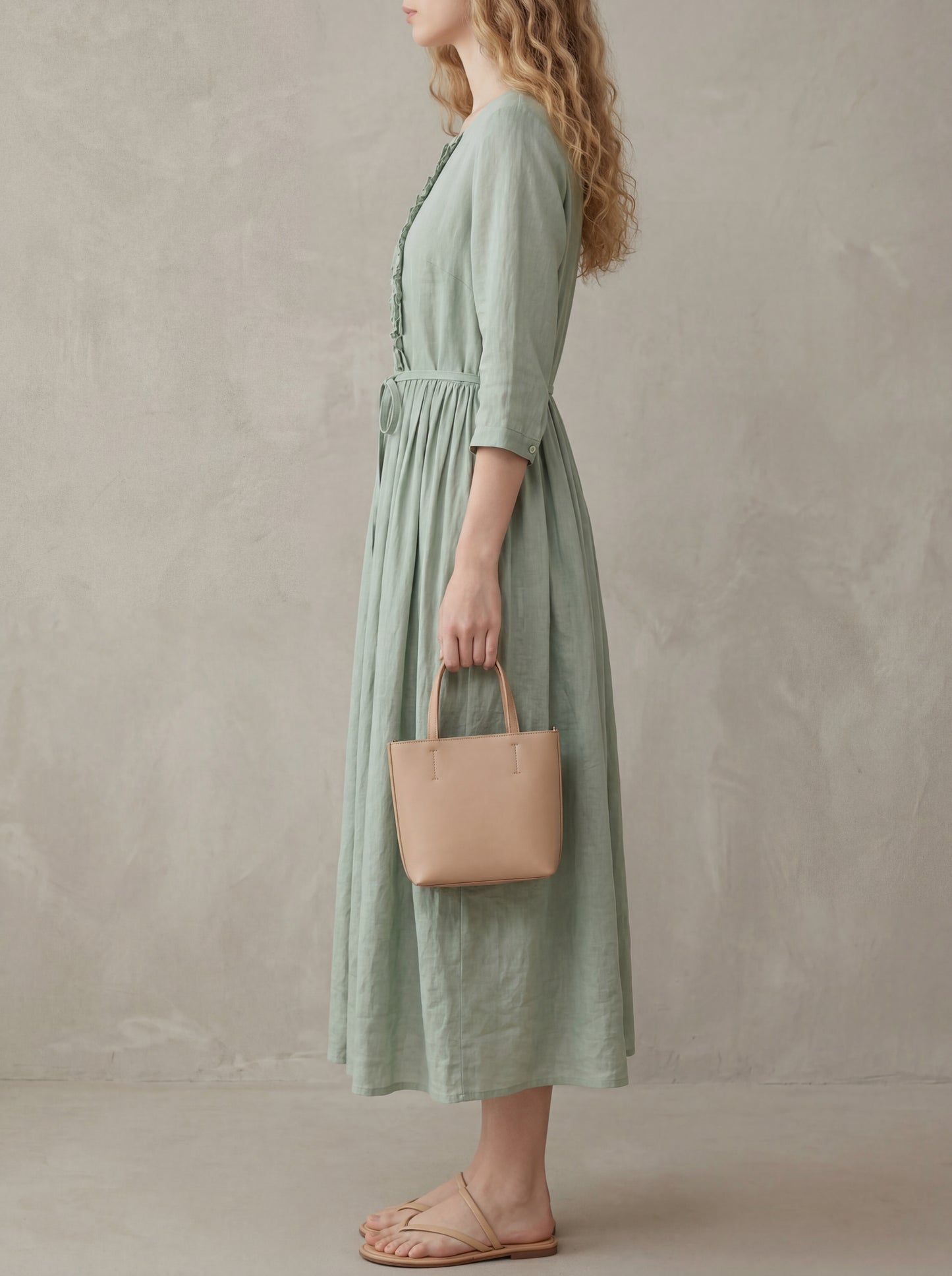 Odette · Robe mi-longue avec lace-up ajustable à la taille