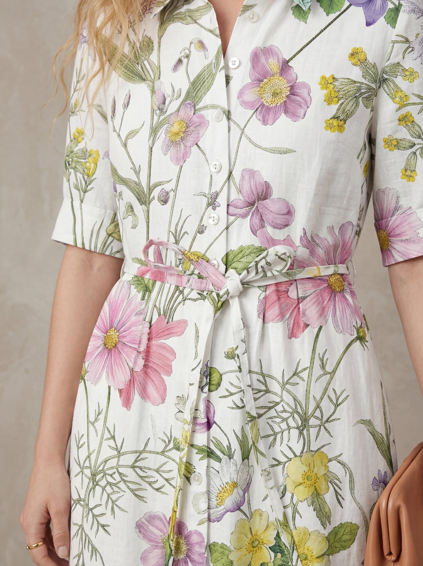 Simone · Robe midi fleurie aquarelle, lacet ajustable