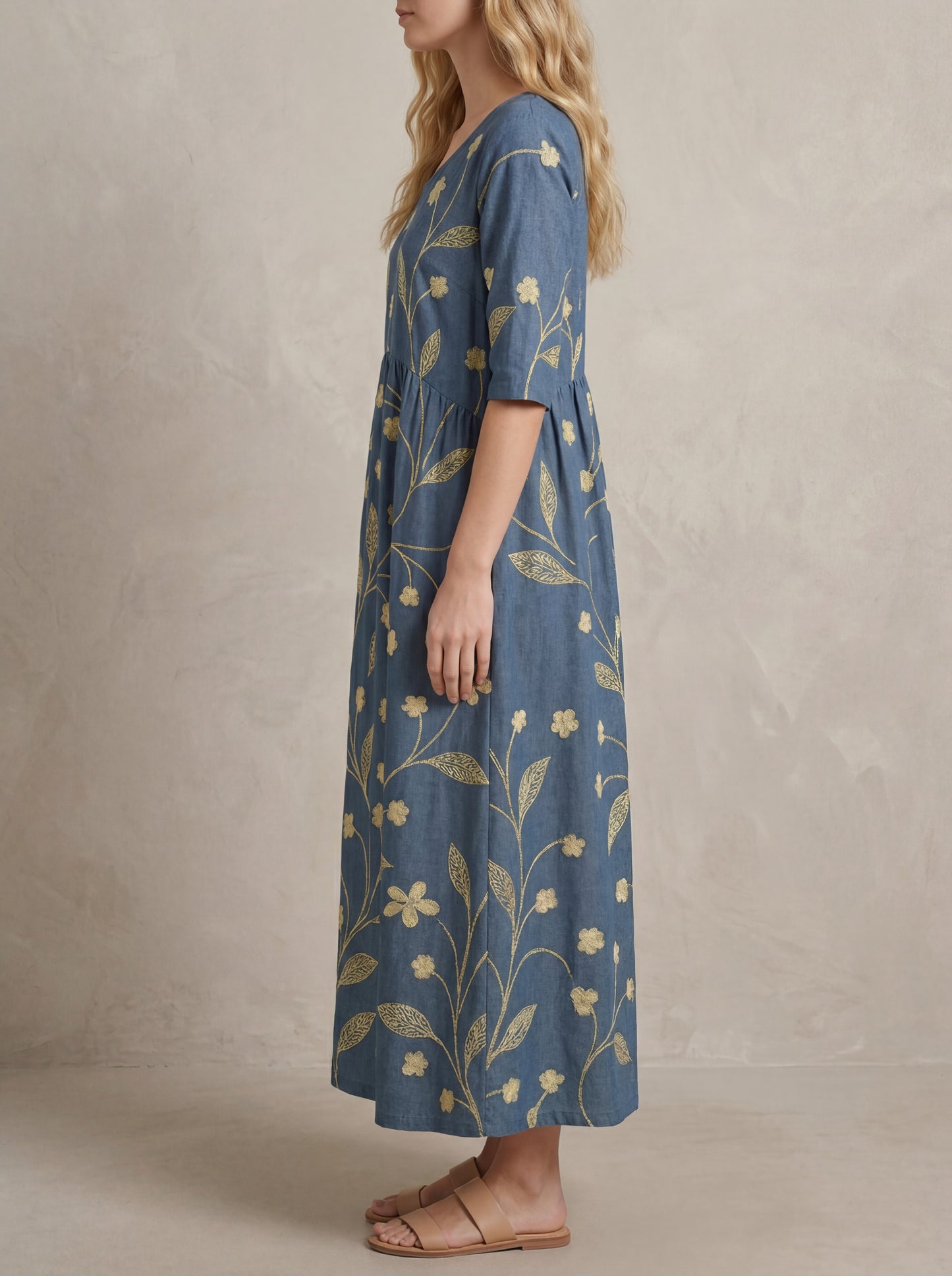 Claire · Robe midi fleurie, coupe ample et légère